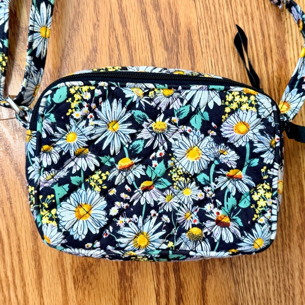 Vera Bradley Daisies White Bundle - Picture 3 of 7